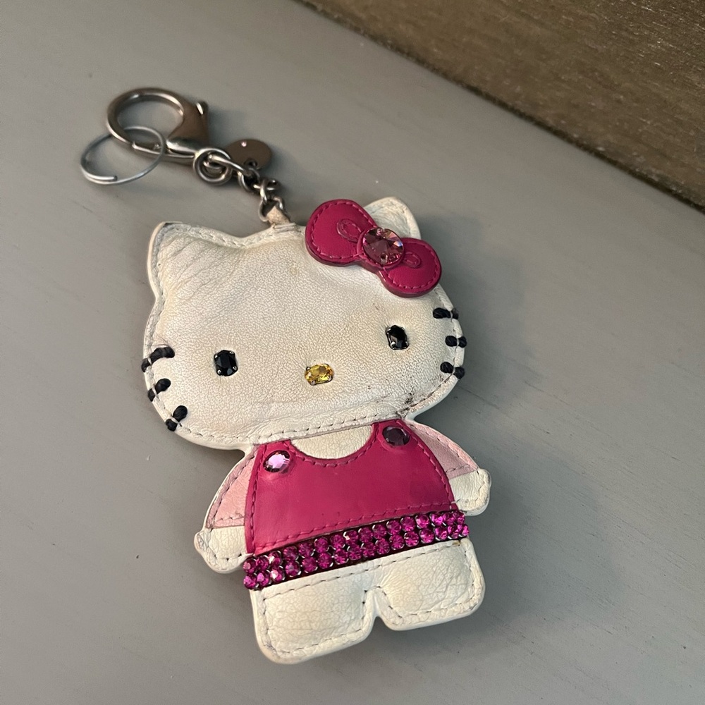 Swarovski X Sanrio Leather Hello Kitty Keychain / Bag Charm with Pink Accents - Picture 4 of 9